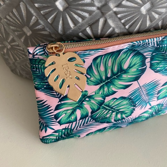 ipsy Handbags - Ipsy Mini Bag Pink w Monstera Leaves - NEW